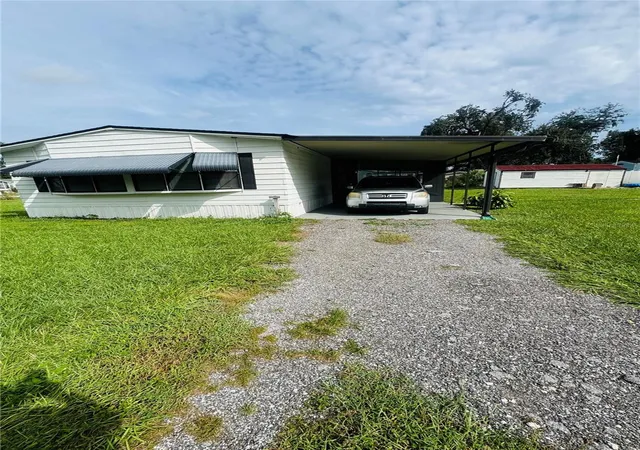 Photo 1 of Manufactured home for sale at 1013 Lianne Pl, Seffner, FL 33584 | MLS# O6447182 | Listing updated on 2026-10-07