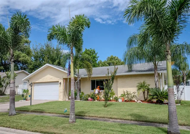 Photo 4 of Single family home for sale at 161 Sunward Ave, Palm Harbor, FL 34684 | MLS# TB8554804 | Listing updated on 2026-10-06