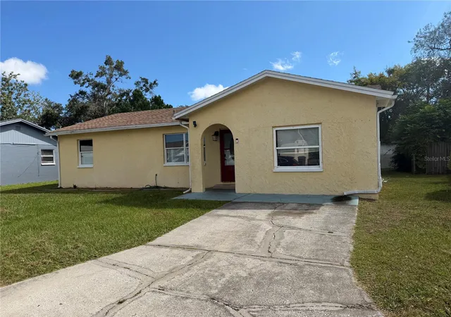 Photo 1 of Single family home for sale at 1152 Waterview Blvd W, Lakeland, FL 33801 | MLS# O6447192 | Listing updated on 2026-10-05