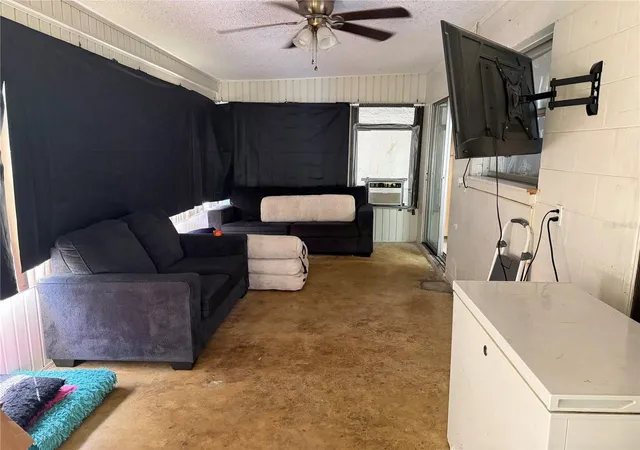 Photo 13 of Single family home for sale at 1152 Waterview Blvd W, LAKELAND, FL 33801 | MLS# O6447192 | Listing updated on 2026-10-05