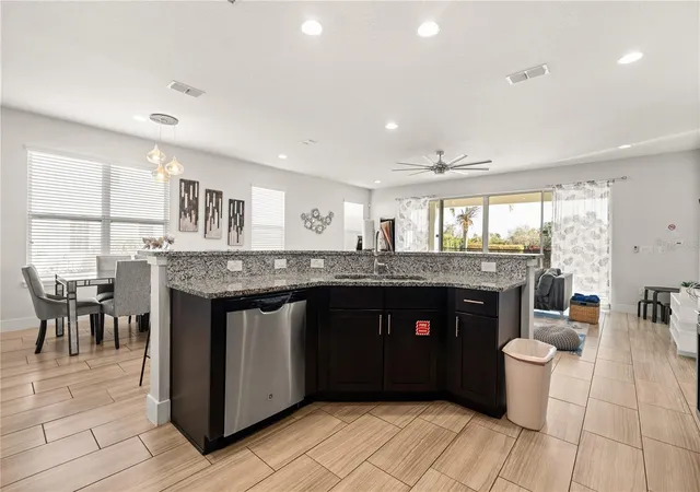 Photo 4 of Single family home for sale at 1113 Castle Pines Ct, Reunion, FL 34747 | MLS# O6447193 | Listing updated on 2026-10-07