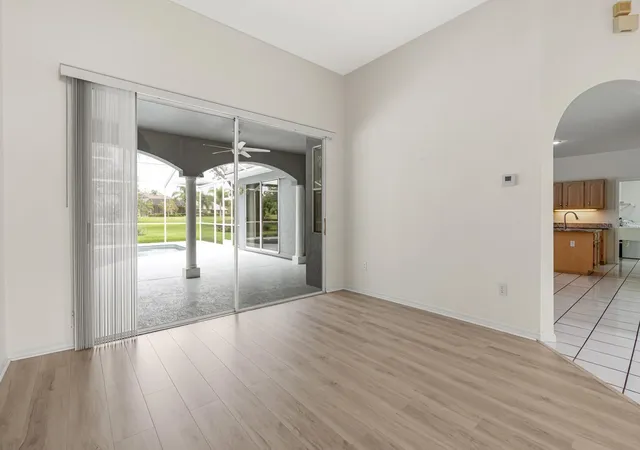 Photo 4 of Single family home for sale at 2713 Clubhouse Dr, Plant City, FL 33566 | MLS# TB8554819 | Listing updated on 2026-10-07