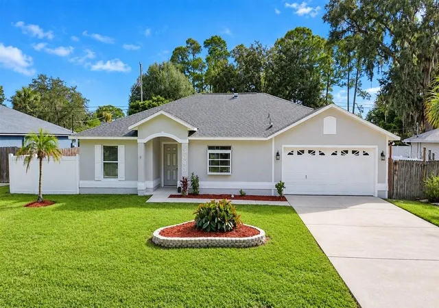 Photo 1 of Single family home for sale at 3043 Yule Tree Dr, Edgewater, FL 32141 | MLS# V4951656 | Listing updated on 2026-10-06