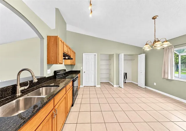 Photo 3 of Single family home for sale at 3043 Yule Tree Dr, Edgewater, FL 32141 | MLS# V4951656 | Listing updated on 2026-10-06