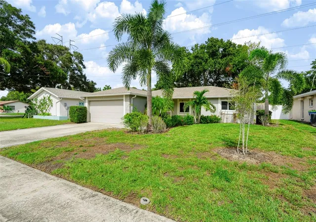 Photo 4 of Single family home for sale at 744 Green Valley Rd, Palm Harbor, FL 34683 | MLS# TB8554830 | Listing updated on 2026-10-08