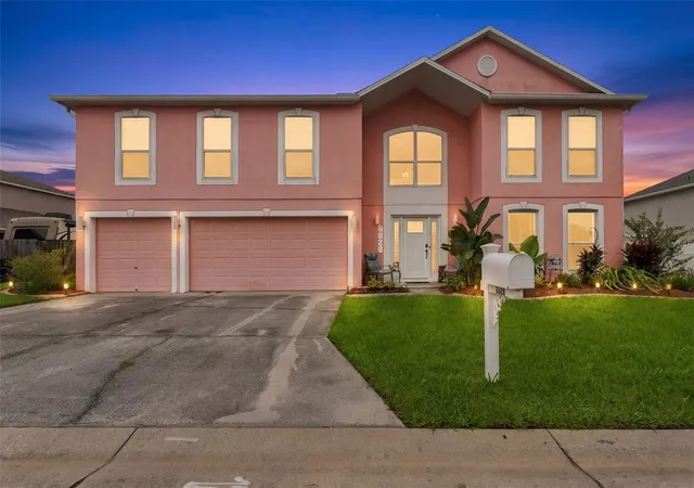Photo 1 of Single family home for sale at 6028 Sunset Vista Dr, Lakeland, FL 33812 | MLS# TB8554831 | Listing updated on 2026-10-08