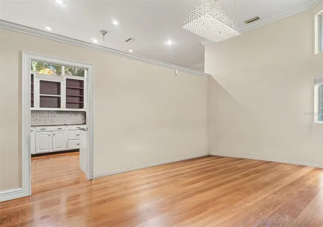 Photo 4 of Single family home for sale at 6435 Berkshire Pl, University Park, FL 34201 | MLS# A4708449 | Listing updated on 2026-10-26