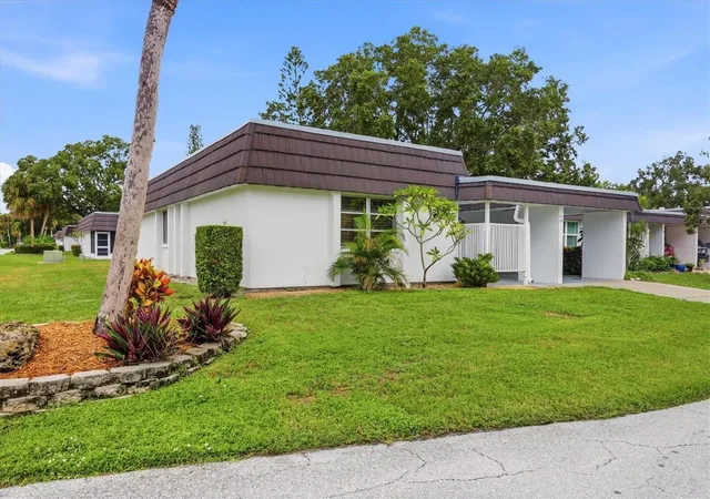 Photo 2 of Single family home for sale at 3978 Overlook Bnd Ter #25, Sarasota, FL 34232 | MLS# A4708450 | Listing updated on 2026-10-09