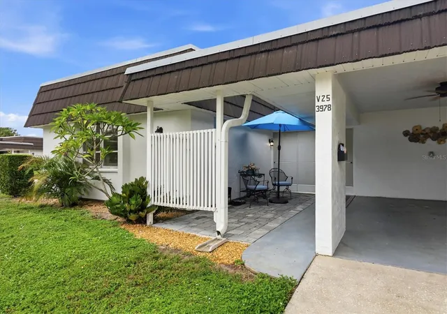Photo 4 of House for sale at 3978 Overlook Bnd Ter #25, Sarasota, FL 34232 | MLS# A4708450 | Listing updated on 2026-10-09