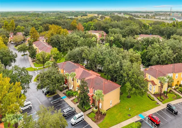 Photo 4 of Townhouse for sale at 8474 Crystal Cvs Loop, Kissimmee, FL 34747 | MLS# O6447204 | Listing updated on 2026-10-28