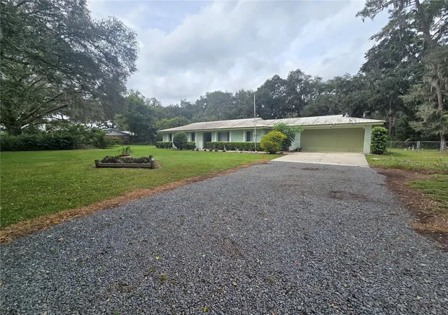 Photo 3 of Single family home for sale at 2150 Sophia Pl, Lakeland, FL 33811 | MLS# L4965542 | Listing updated on 2026-10-06