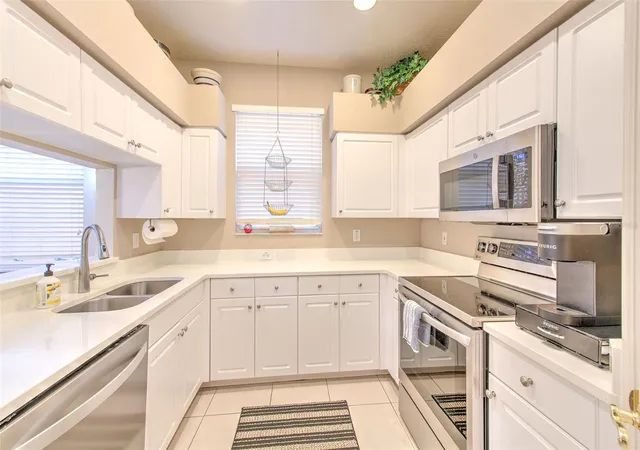 Photo 4 of Townhouse for sale at 3111 W San Pedro St, Tampa, FL 33629 | MLS# TB8554840 | Listing updated on 2026-10-08