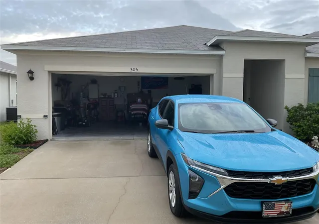 Photo 1 of Single family home for sale at 305 Sunset View Dr, Edgewater, FL 32141 | MLS# NS1089421 | Listing updated on 2026-10-06