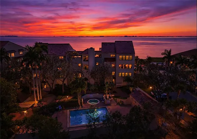 Photo 2 of Condo for sale at 4565 Bay Clb Dr #27, Bradenton, FL 34210 | MLS# A4708451 | Listing updated on 2026-10-07