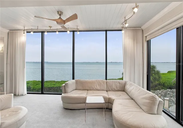 Photo 4 of Condo for sale at 4565 Bay Clb Dr #27, Bradenton, FL 34210 | MLS# A4708451 | Listing updated on 2026-10-07