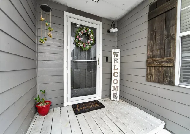 Photo 1 of Single family home for sale at 1257 Drew St, Lakeland, FL 33810 | MLS# TB8554844 | Listing updated on 2026-10-25