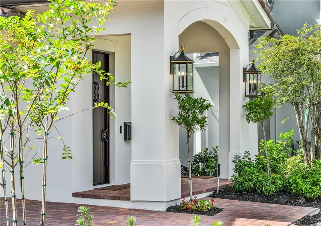 Photo 1 of Single family home for sale at 1430 Stetson St, Orlando, FL 32804 | MLS# O6447213 | Listing updated on 2026-10-08