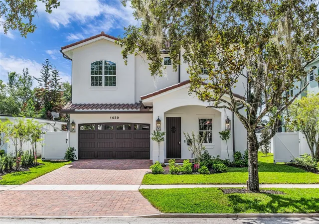 Photo 3 of Single family home for sale at 1430 Stetson St, Orlando, FL 32804 | MLS# O6447213 | Listing updated on 2026-10-08