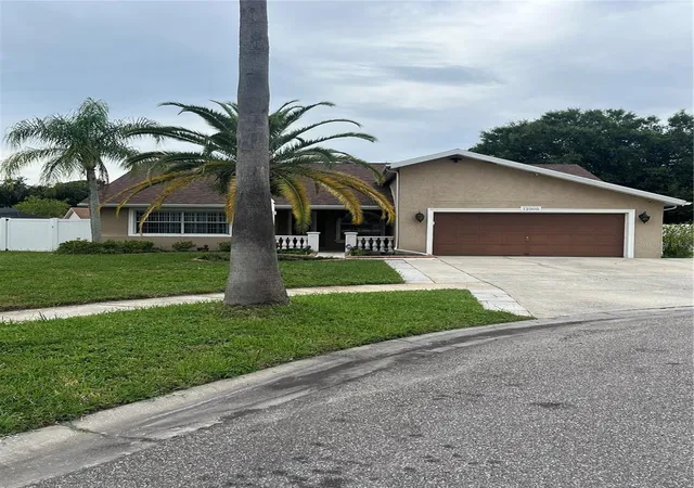 Photo 3 of Single family home for sale at 12005 Misty Brk Ct, Tampa, FL 33635 | MLS# TB8554850 | Listing updated on 2026-10-07