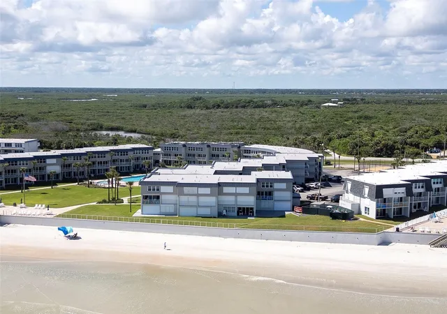 Photo 2 of Condo for sale at 4841 Saxon Dr #F-207, New Smyrna Beach, FL 32169 | MLS# O6447218 | Listing updated on 2026-10-06