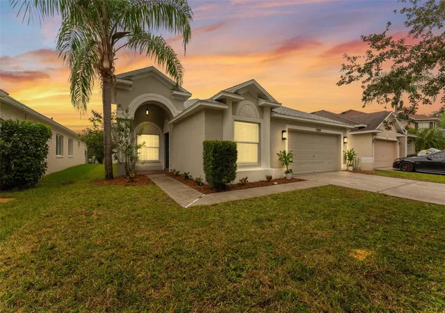 Photo 1 of Single family home for sale at 19009 Fishermans Bnd Dr, Lutz, FL 33558 | MLS# TB8554858 | Listing updated on 2026-10-06