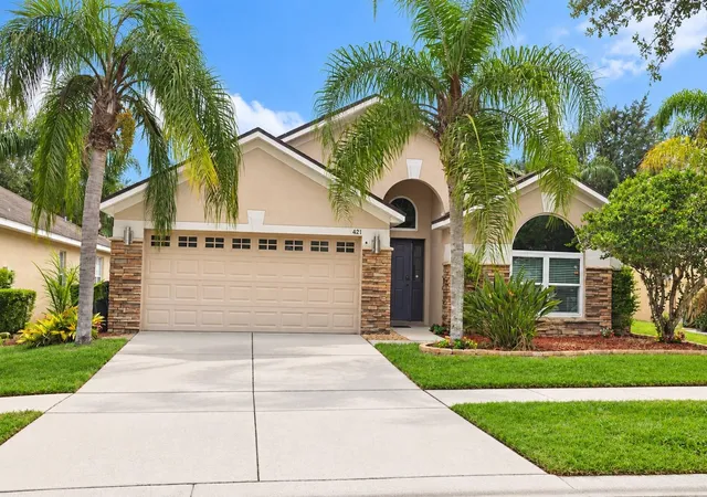 Photo 1 of Single family home for sale at 421 Thicket Crst Rd, Seffner, FL 33584 | MLS# TB8554860 | Listing updated on 2026-10-10