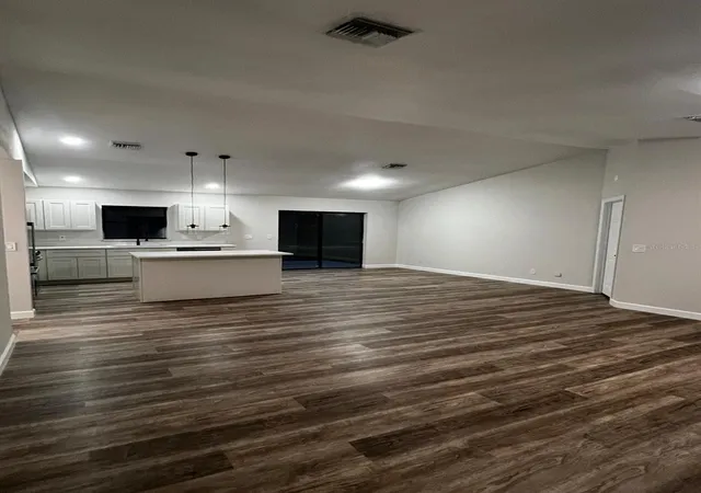 Photo 3 of Single family home for sale at 5924 SW 42nd Street, Bushnell, FL 33513 | MLS# S5158869 | Listing updated on 2026-10-07