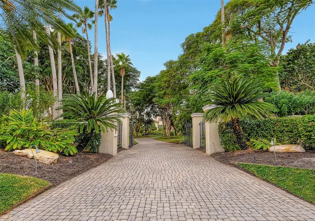 Photo 1 of Single family home for sale at 1083 Westway Dr, Sarasota, FL 34236 | MLS# A4708464 | Listing updated on 2026-10-07