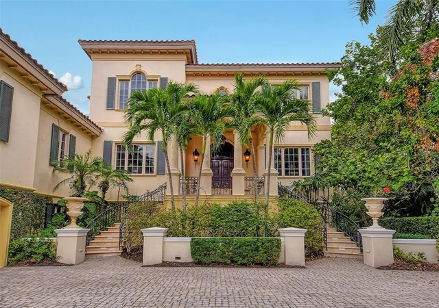 Photo 2 of Single family home for sale at 1083 Westway Dr, Sarasota, FL 34236 | MLS# A4708464 | Listing updated on 2026-10-07