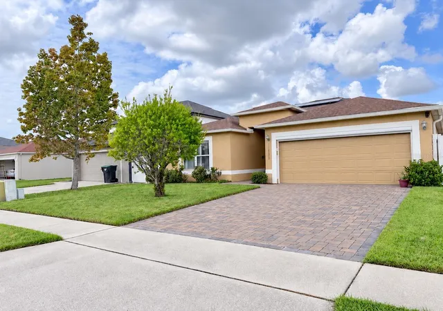 Photo 2 of Single family home for sale at 11629 Bentry St, Orlando, FL 32824 | MLS# O6447228 | Listing updated on 2026-10-06
