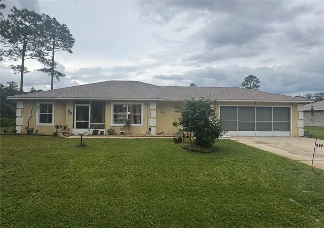 Single family home for sale at 4 Eastbury Pl, PALM COAST, FL 32164 | MLS# FC321912