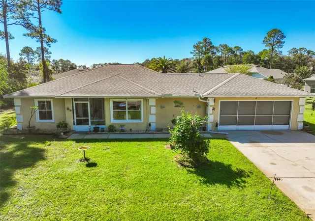 Photo 3 of Single family home for sale at 4 Eastbury Pl, Palm Coast, FL 32164 | MLS# FC321912 | Listing updated on 2026-10-14