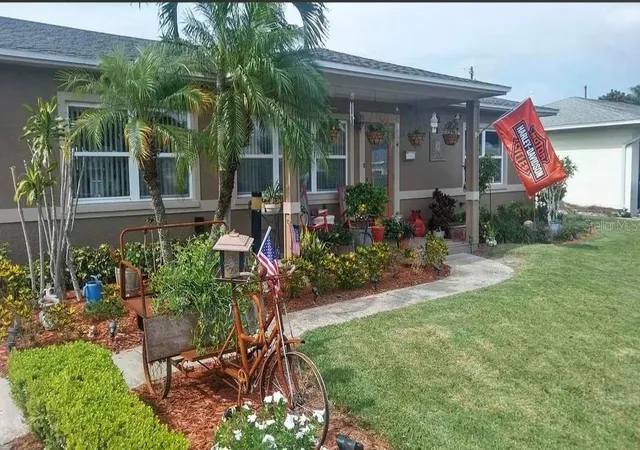 Photo 3 of Single family home for sale at 3901 Yardley Ave N, Saint Petersburg, FL 33713 | MLS# TB8554883 | Listing updated on 2026-10-08
