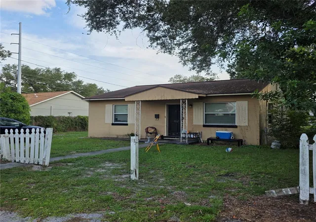 Photo 1 of Single family home for sale at 2120 10th Street S, Saint Petersburg, FL 33705 | MLS# TB8554886 | Listing updated on 2026-10-06