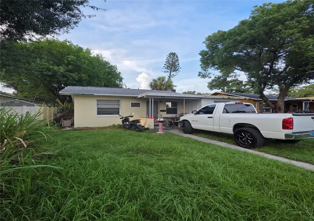 Photo 2 of Single family home for sale at 2120 10th Street S, Saint Petersburg, FL 33705 | MLS# TB8554886 | Listing updated on 2026-10-06