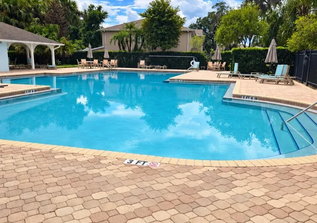 Photo 3 of Townhouse for sale at 5866 Fishhawk Ridge Dr, Lithia, FL 33547 | MLS# TB8554888 | Listing updated on 2026-10-05
