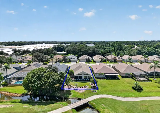 Photo 4 of Single family home for sale at 8021 Saint James Way, Mount Dora, FL 32757 | MLS# G5118635 | Listing updated on 2026-10-09