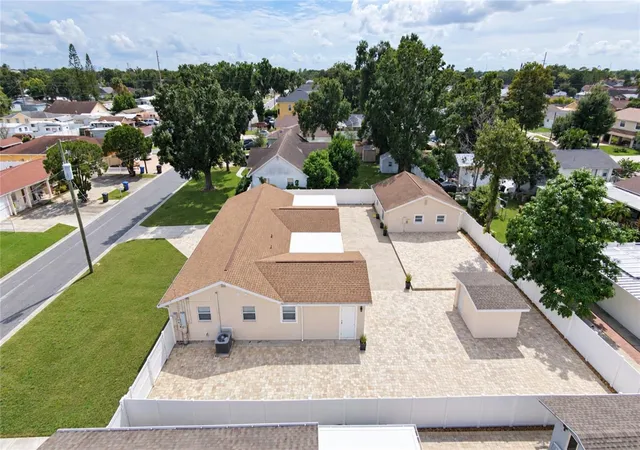 Photo 4 of Single family home for sale at 7518 Blossom Ave, Tampa, FL 33614 | MLS# TB8554895 | Listing updated on 2026-10-12