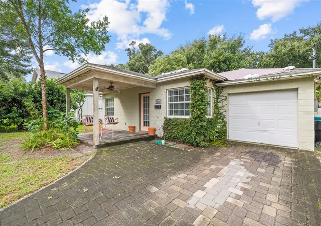 Photo 3 of Single family home for sale at 1320 Belgrade Ave, Orlando, FL 32803 | MLS# O6447236 | Listing updated on 2026-10-10