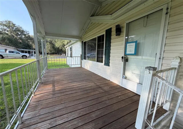 Photo 2 of Manufactured home for sale at 17131 Nw 83rd Court, Trenton, FL 32693 | MLS# OM733450 | Listing updated on 2026-10-08