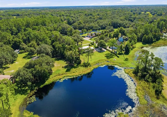 Photo 1 of Single family home for sale at 340 Kiwanis Cir, Chuluota, FL 32766 | MLS# O6447240 | Listing updated on 2026-10-08