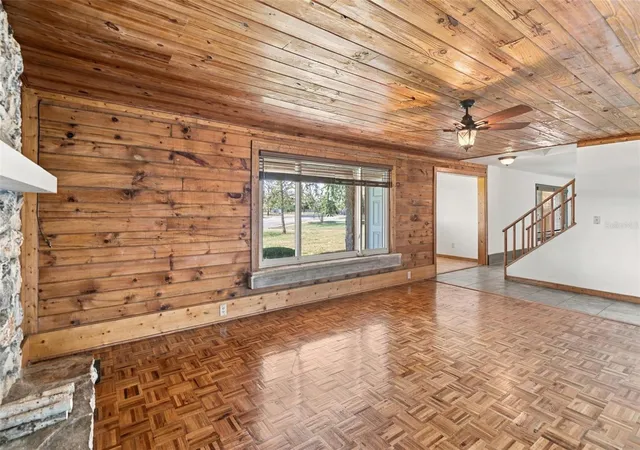 Photo 4 of Single family home for sale at 340 Kiwanis Cir, Chuluota, FL 32766 | MLS# O6447240 | Listing updated on 2026-10-08