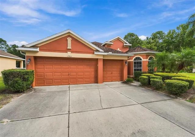 Photo 3 of Single family home for sale at 11002 Belle Hvn Dr, New Port Richey, FL 34654 | MLS# W7890085 | Listing updated on 2026-10-05