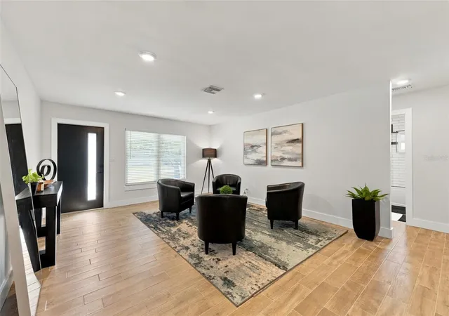 Photo 2 of Single family home for sale at 4318 Helena St NE, Saint Petersburg, FL 33703 | MLS# TB8554913 | Listing updated on 2026-10-08