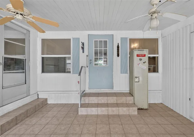 Photo 2 of Manufactured home for sale at 31722 Imperial Dr, Tavares, FL 32778 | MLS# G5118642 | Listing updated on 2026-10-06