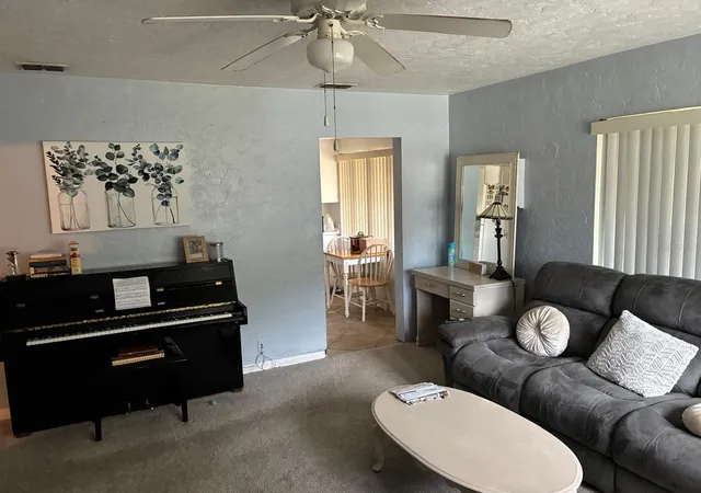 Photo 4 of Sale Pending at 4456 4th Avenue N, Saint Petersburg, FL 33713 | MLS# TB8554918 | Listing updated on 2026-10-15