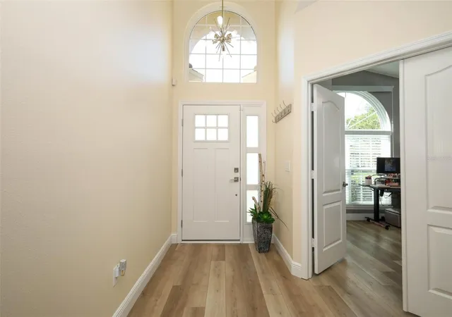 Photo 2 of Single family home for sale at 284 Clydesdale Cir, Sanford, FL 32773 | MLS# O6447257 | Listing updated on 2026-10-08