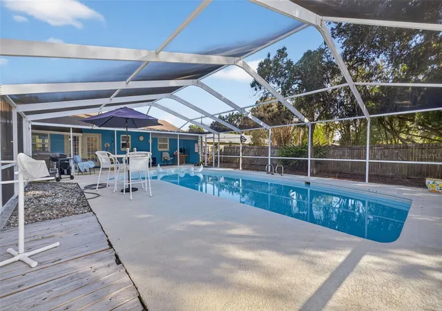 Photo 4 of Single family home for sale at 1004 Mandalay Dr, Brandon, FL 33511 | MLS# TB8554925 | Listing updated on 2026-10-09