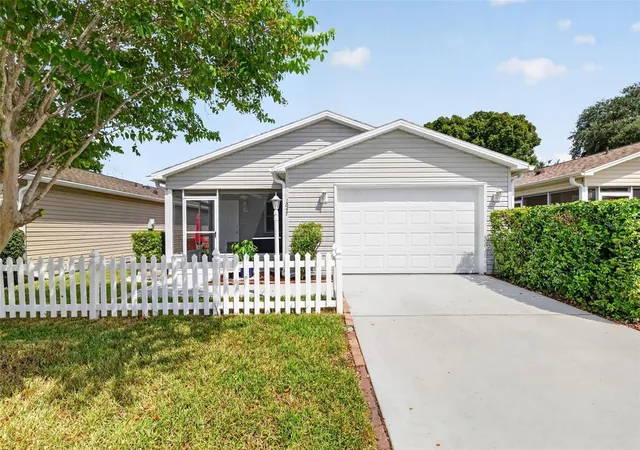 Photo 1 of Single family home for sale at 1647 Duran Dr, The Villages, FL 32162 | MLS# G5118645 | Listing updated on 2026-10-07