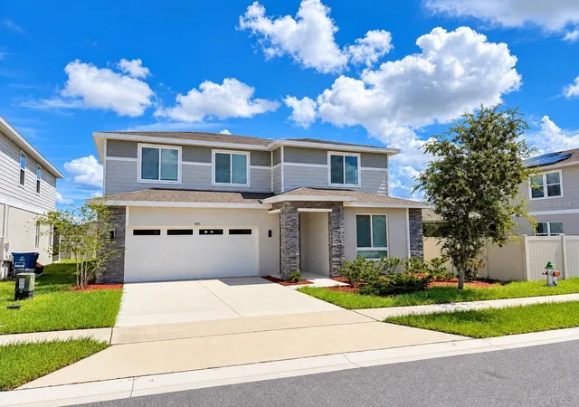 Photo 1 of Single family home for sale at 1071 Sugarwood St, Davenport, FL 33837 | MLS# S5158878 | Listing updated on 2026-10-05